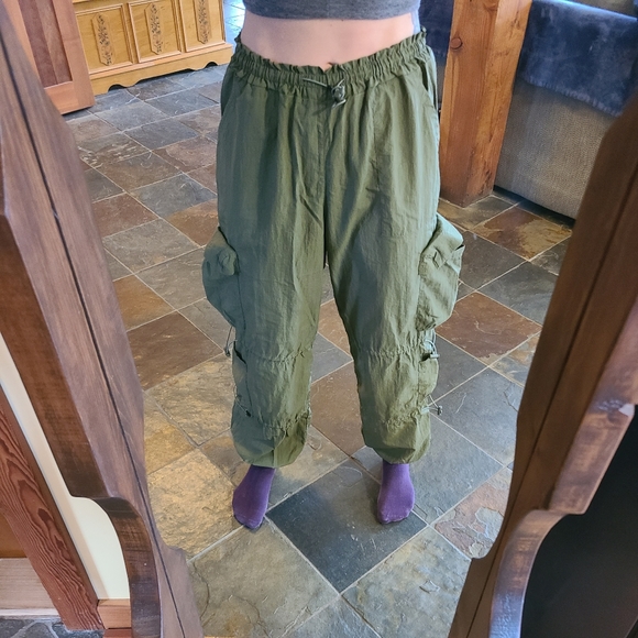 OLIVE GREEN SUPER BAGGY Cargo Pants - Picture 2 of 4